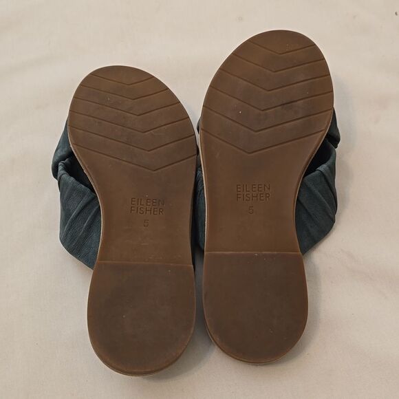 Eileen Fisher Women's Nubuck Leather Criss Cross Tumbled Sandals Black sz 5 - Picture 3 of 5